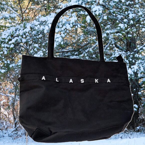 Large Black Shoulder Bag with Alaska - Picture 1 of 7